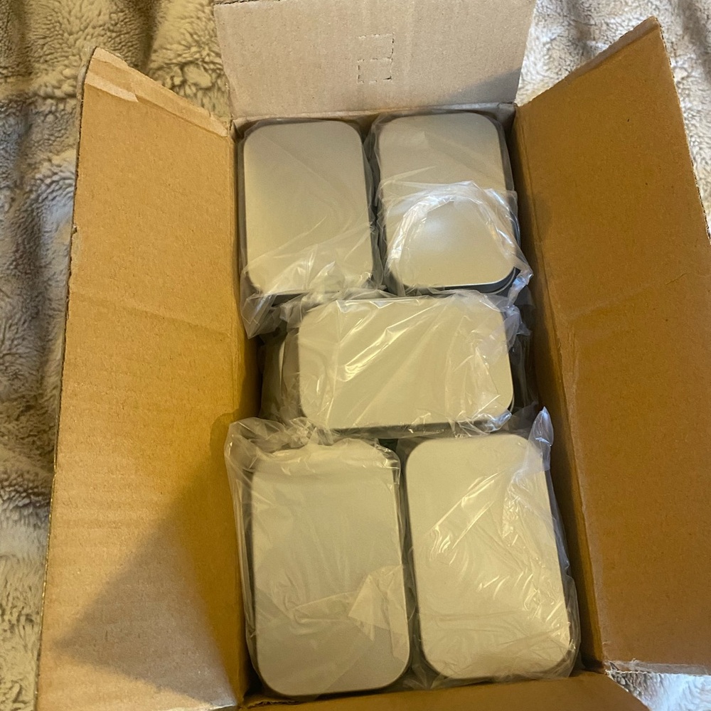 Silver Rectangular 40qty Hinged Tin Boxes, 3-1/2” x 2-1/2” x 4/5”
